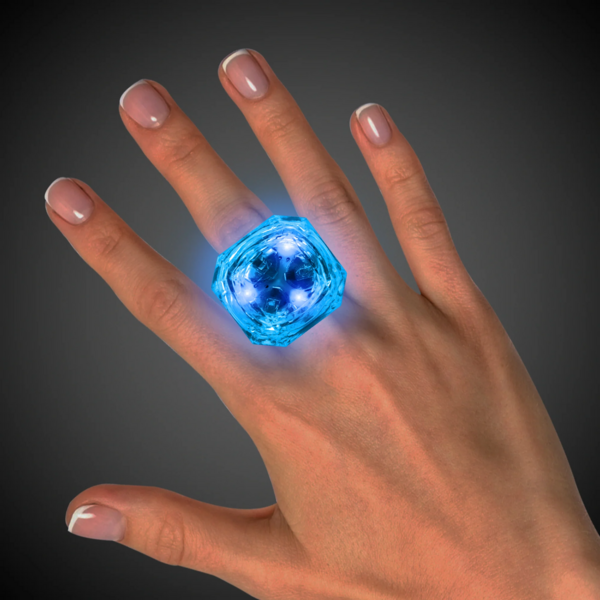 File:Lit285ea-led-blue-diamond-ring-model-2026.png